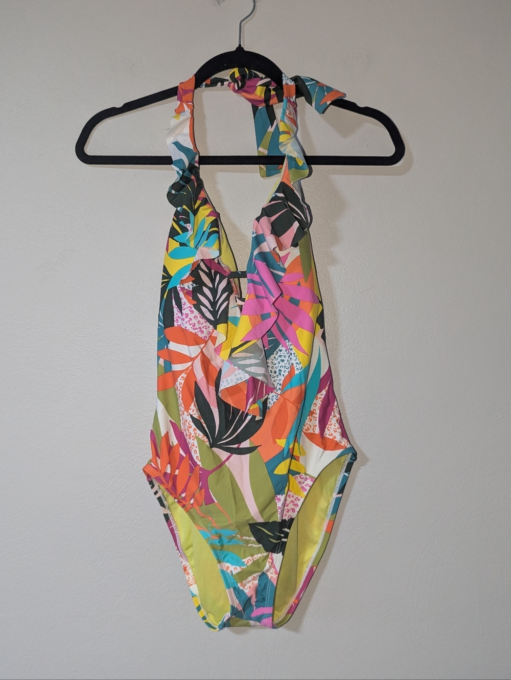 6 Bleu Rod Beattie Halter Vibrant Swimsuit